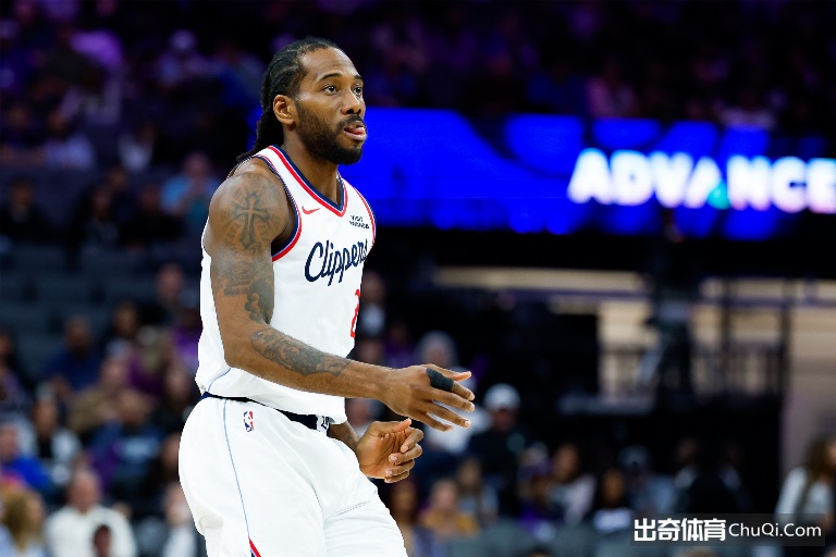 國足全副裝,緊急配發防,護裝備赴阿,太阳城,太阳城娱乐,太阳城app,太阳城赌场